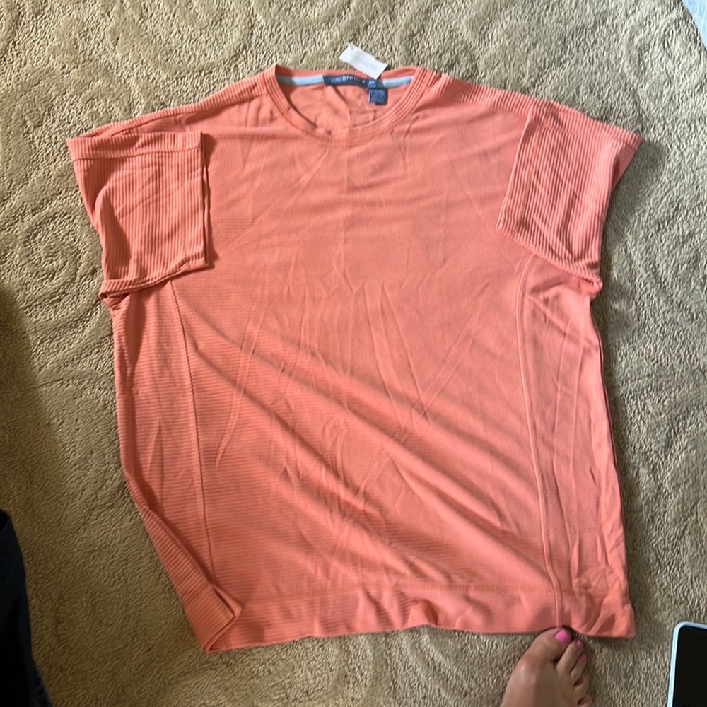 Quickr flex T-shirt men's in orange brand new size 2xl with tags